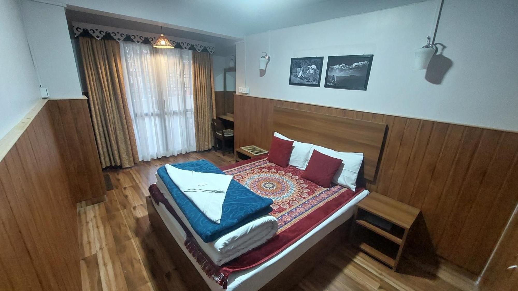 Indivar Homestay Dardzsiling Kültér fotó