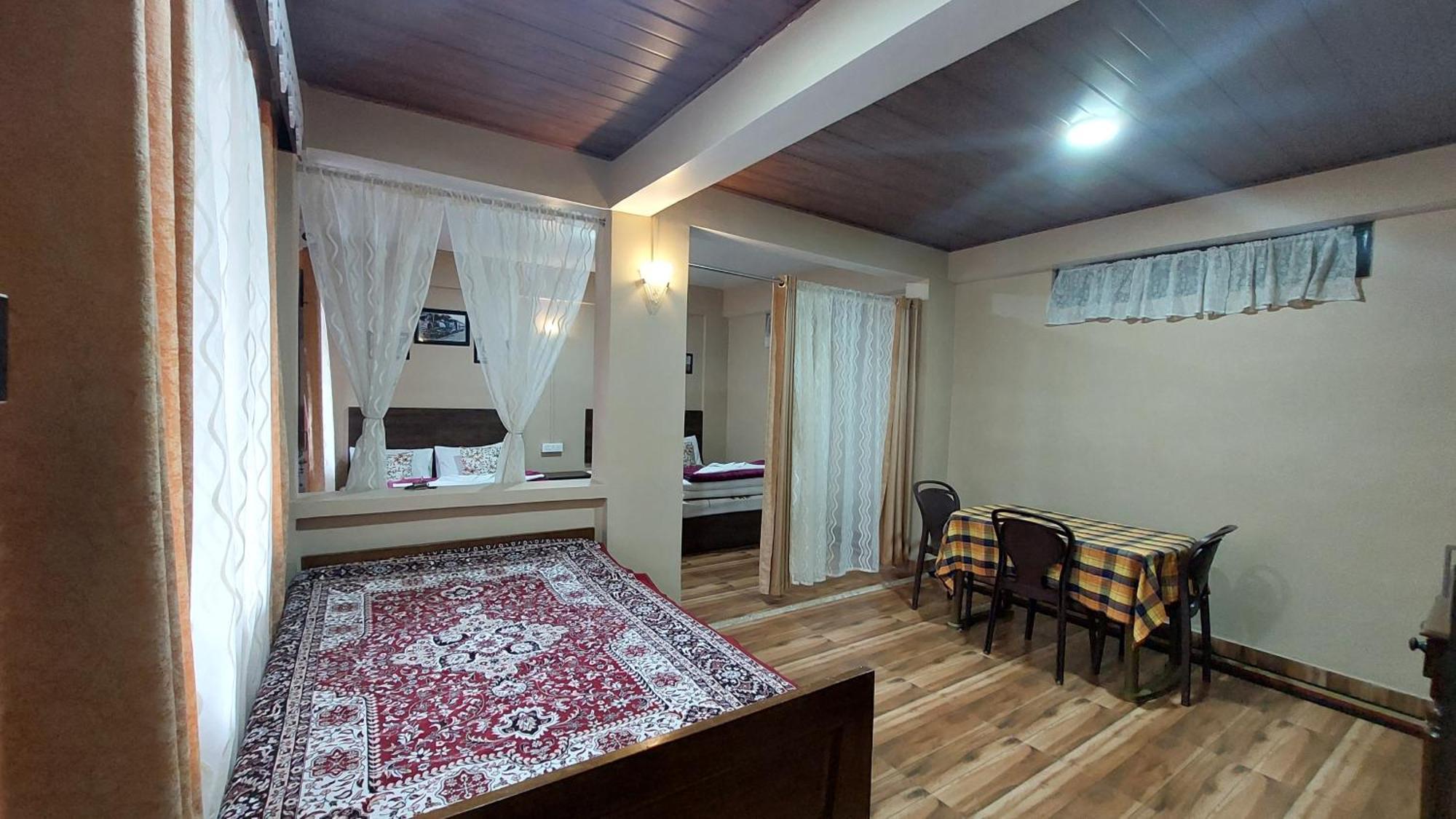 Indivar Homestay Dardzsiling Kültér fotó